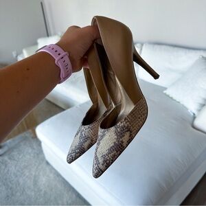 BCBGeneration Tan Snakeskin Animal Print Pointed Toe  Leather Pump Heels